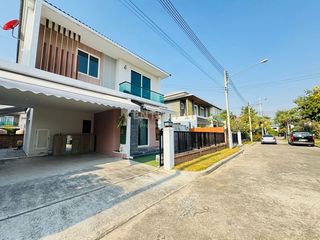 For sale 4 bed house in Mueang Samut Sakhon, Samut Sakhon
