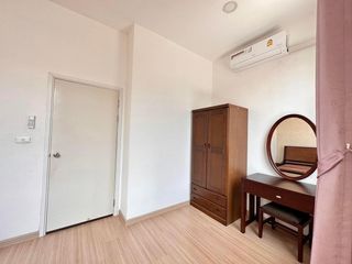 À louer 3 chambres maison à Si Racha, Chonburi