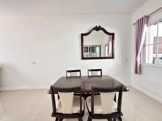 À louer 3 chambres maison à Si Racha, Chonburi
