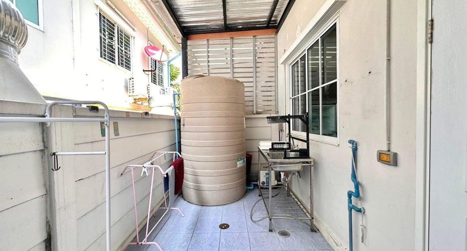 À louer 3 chambres maison à Si Racha, Chonburi