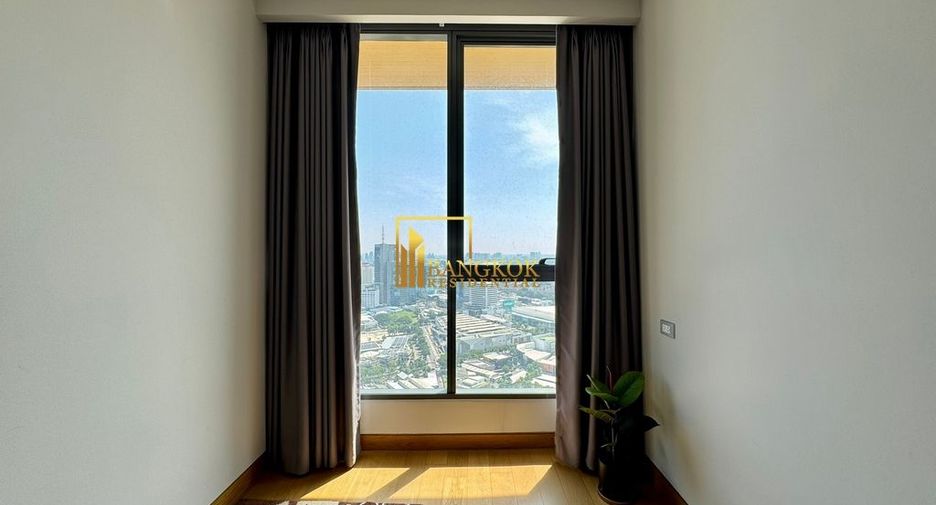 For rent 2 bedrooms condo in Khlong Toei, Bangkok
