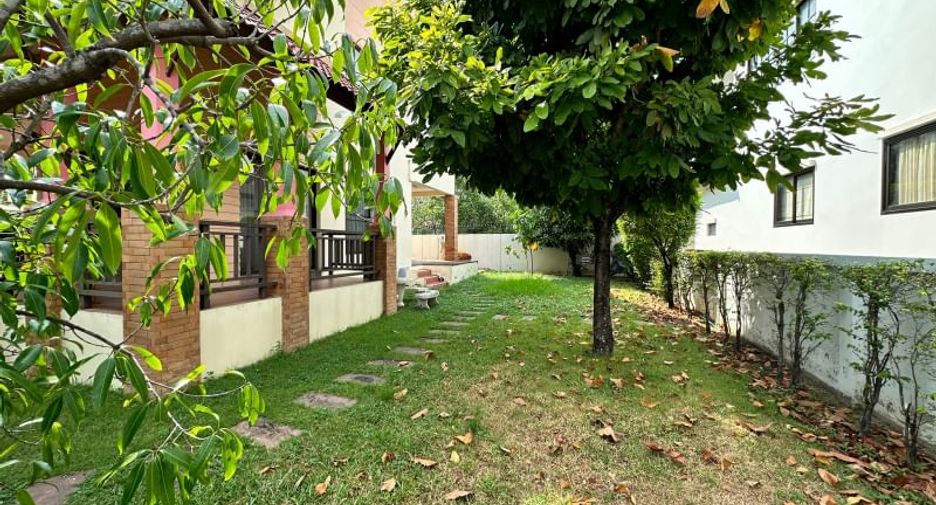 For rent 3 bedrooms house in Si Racha, Chonburi