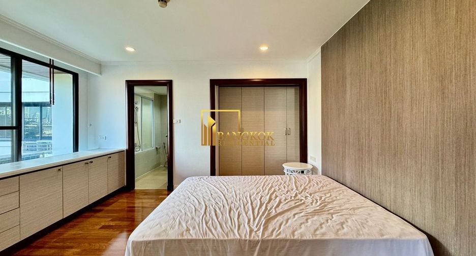 À louer 3 chambres appartement à Khlong Toei, Bangkok