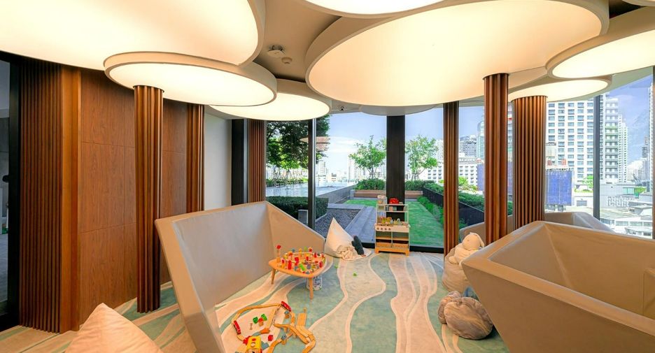 For rent 2 ベッドルーム condo in Khlong Toei, Bangkok