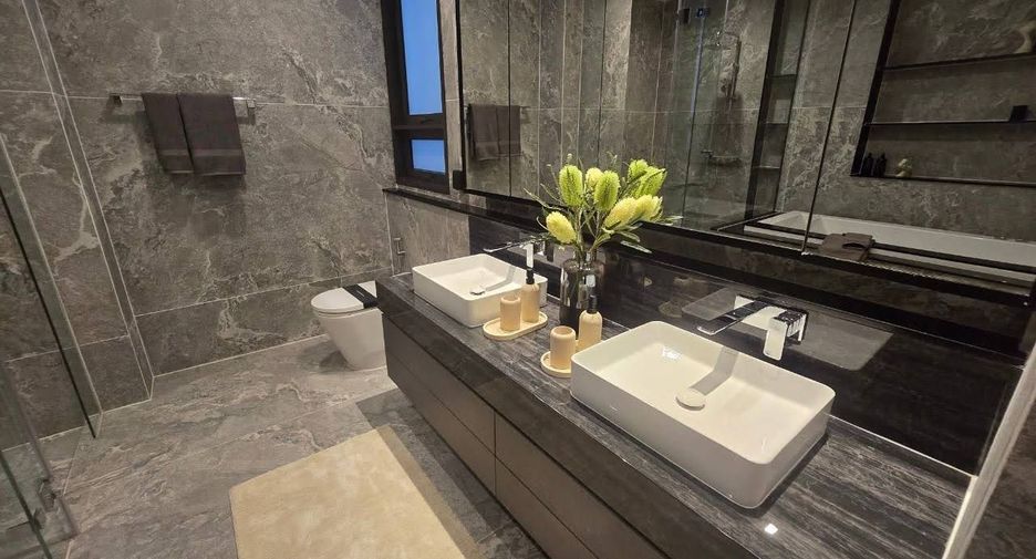 For sale 6 bedrooms house in Bueng Kum, Bangkok
