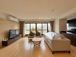 Apartamento en alquiler de 2 habitaciones en Watthana, Bangkok