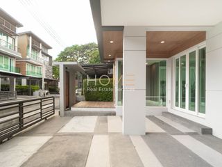 For sale 4 Beds house in Chatuchak, Bangkok