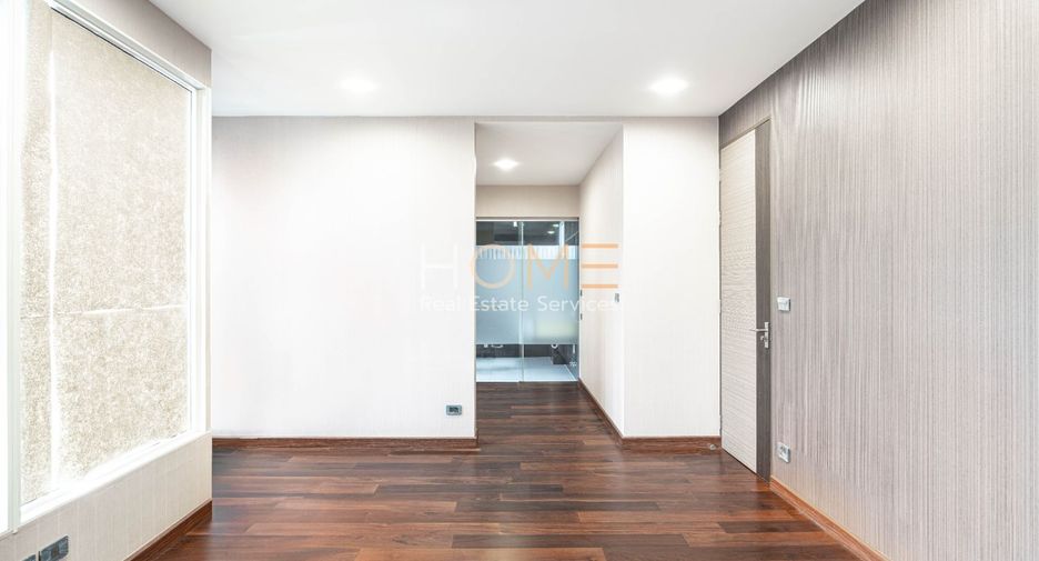 Casa en venta de 4 habitaciones en Chatuchak, Bangkok