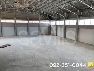 出租 仓库 在 Mueang Samut Prakan, Samut Prakan