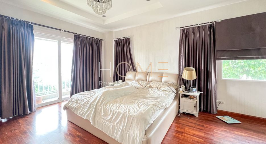 For sale 3 bedrooms house in Sai Mai, Bangkok