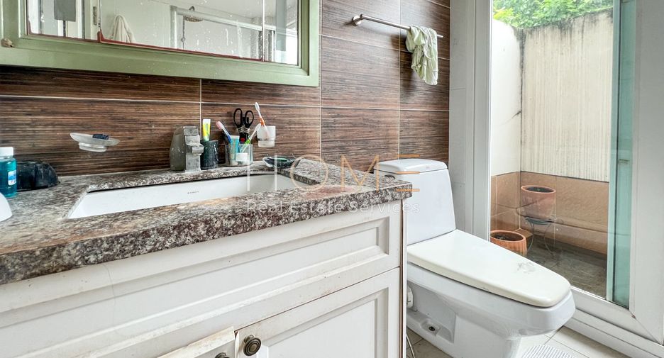 For sale 3 bedrooms house in Sai Mai, Bangkok