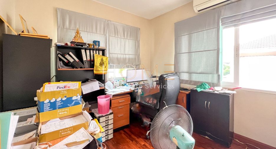 For sale 3 bedrooms house in Sai Mai, Bangkok
