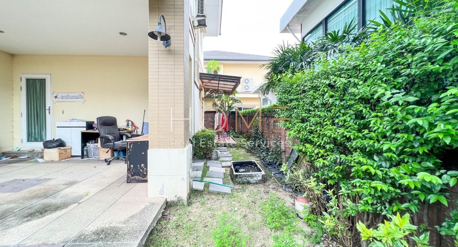 For sale 3 bedrooms house in Sai Mai, Bangkok