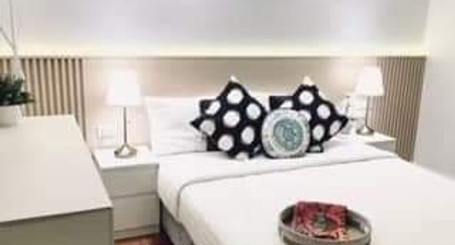 For sale 2 bedrooms condo in Khlong Toei, Bangkok
