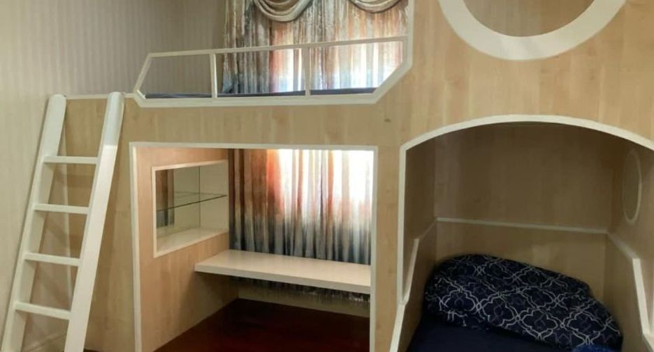 Haus zur Miete mit 5 Zimmer in Mueang Samut Sakhon, Samut Sakhon