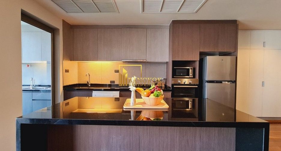 Apartment zur Miete mit 3 Zimmer in Khlong Toei, Bangkok