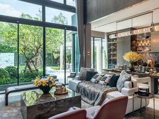 For sale 7 ベッドルーム house in Bang Kapi, Bangkok