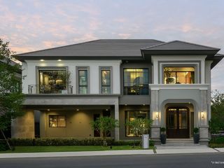 For sale 4 Beds house in Khan Na Yao, Bangkok