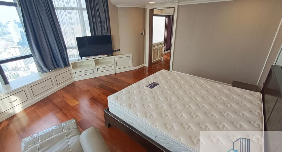 For sale 3 bedrooms condo in Bang Rak, Bangkok