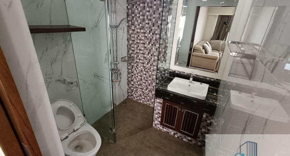 For sale 3 bedrooms condo in Bang Rak, Bangkok