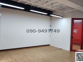 For rent 1 bed retail Space in Watthana, Bangkok