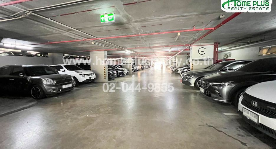 À vendre 1 chambre condo à Huai Khwang, Bangkok