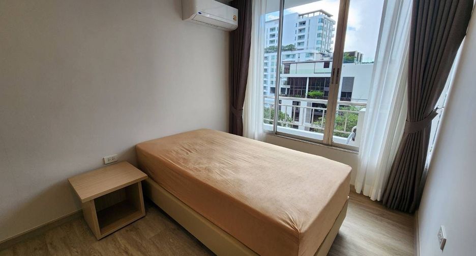 For rent 3 bedrooms apartment in Khlong Toei, Bangkok