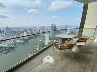 For rent 3 Beds condo in Khlong San, Bangkok