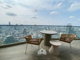 For rent 3 Beds condo in Khlong San, Bangkok