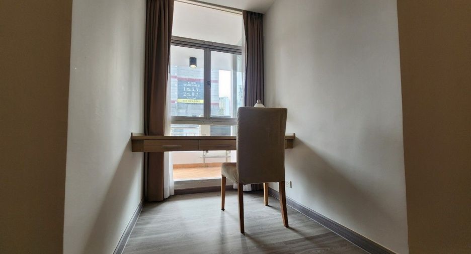 For rent 2 bedrooms apartment in Khlong Toei, Bangkok