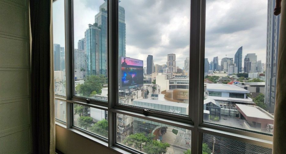 For rent 2 bedrooms apartment in Watthana, Bangkok
