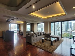 For rent 4 ベッドルーム apartment in Pathum Wan, Bangkok