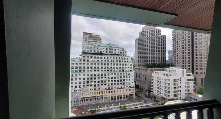 For rent 4 bedrooms apartment in Pathum Wan, Bangkok