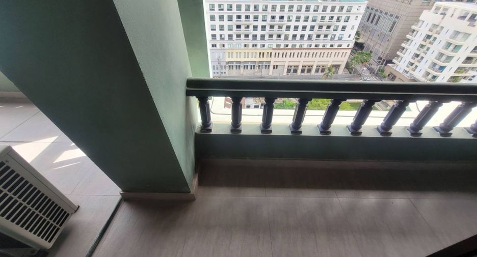For rent 4 bedrooms apartment in Pathum Wan, Bangkok