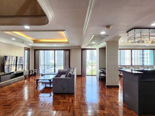 For rent 4 ベッドルーム apartment in Pathum Wan, Bangkok