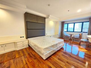 Apartment zur Miete mit 3 Zimmer in Khlong Toei, Bangkok