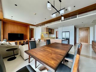 Condo en alquiler de 3 habitaciones en Sathon, Bangkok