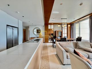 Condo en alquiler de 3 habitaciones en Sathon, Bangkok