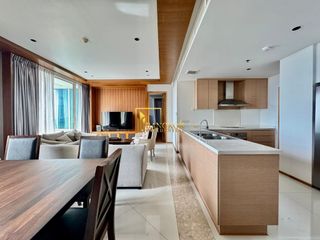 Condo en alquiler de 3 habitaciones en Sathon, Bangkok