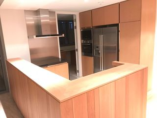 For sale 3 bed condo in Yan Nawa, Bangkok