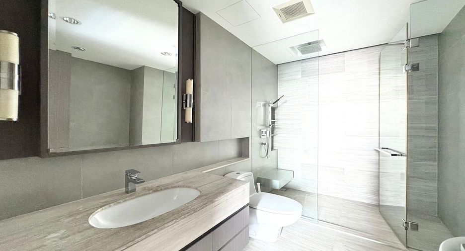 For sale 2 bedrooms condo in Sathon, Bangkok
