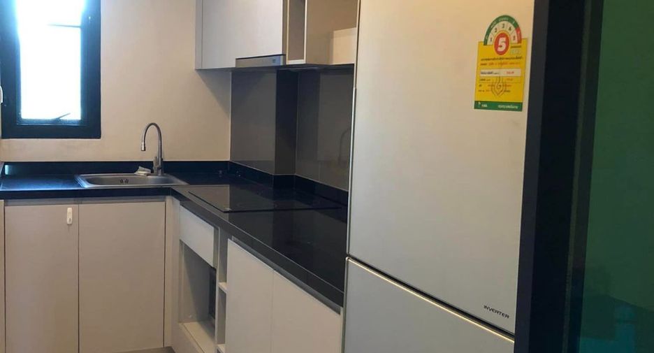 For sale 2 bedrooms condo in Khlong Toei, Bangkok