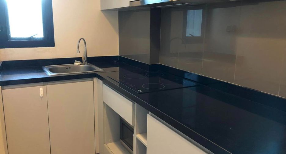 For sale 2 bedrooms condo in Khlong Toei, Bangkok