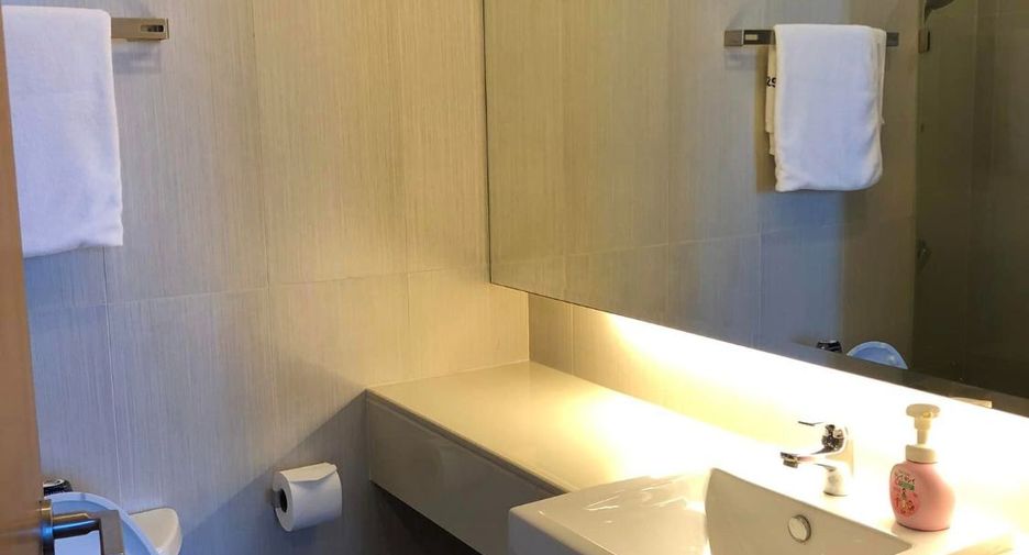 For sale 2 bedrooms condo in Khlong Toei, Bangkok