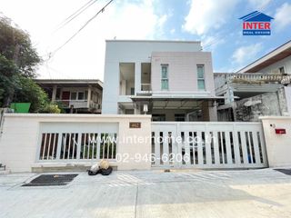 For sale 4 Beds house in Din Daeng, Bangkok
