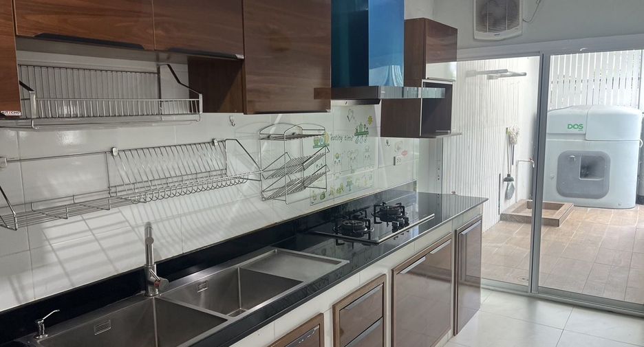 For rent 2 bedrooms house in Prawet, Bangkok