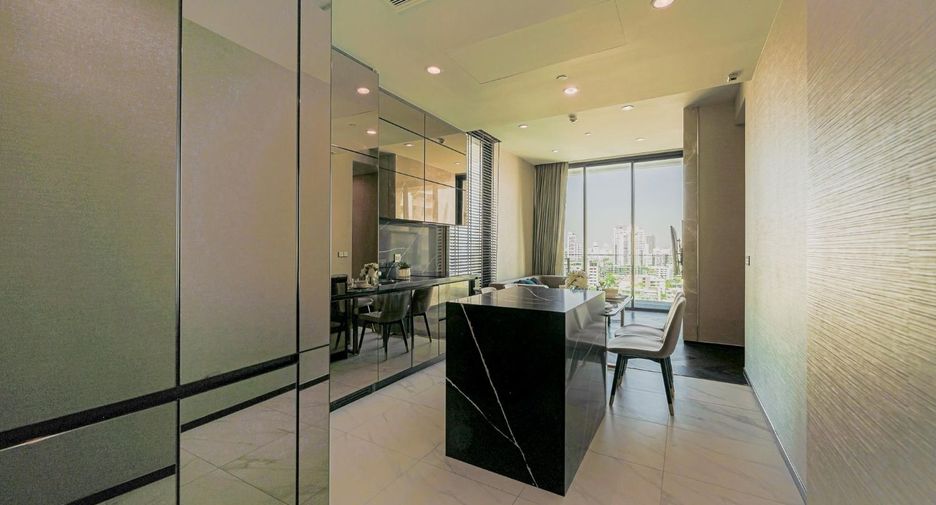 For rent 2 bed condo in Khlong Toei, Bangkok