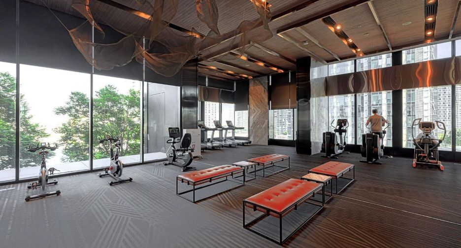 For rent 2 bed condo in Khlong Toei, Bangkok