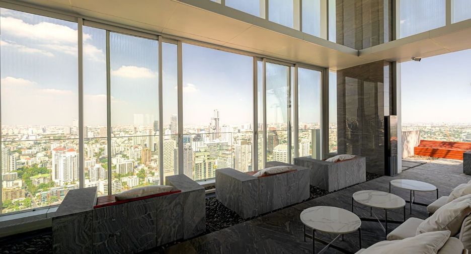 For rent 2 bed condo in Khlong Toei, Bangkok