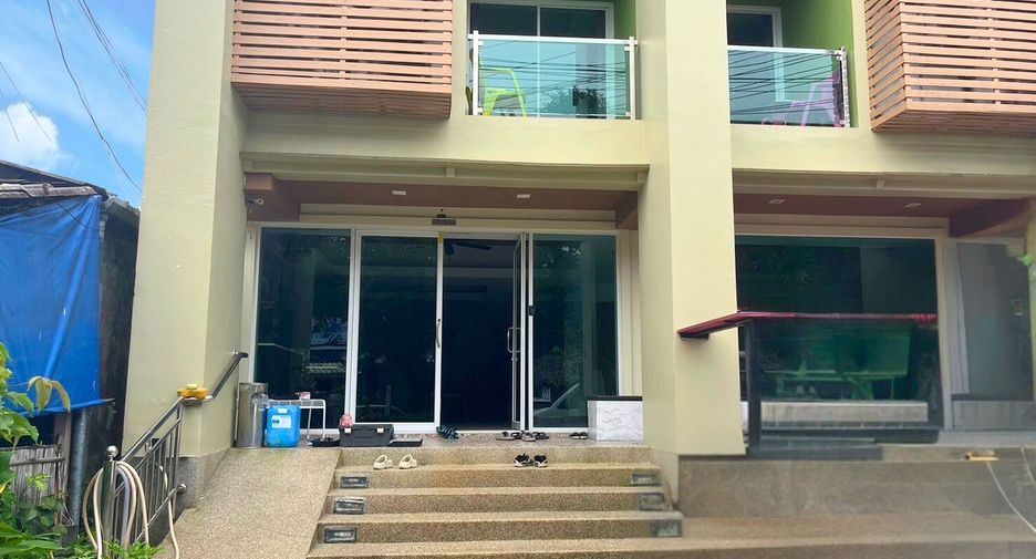 For sale 11 Beds retail Space in Takua Pa, Phang Nga